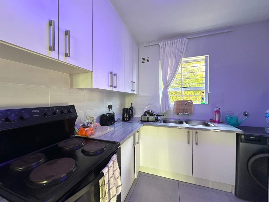 2 Bedroom Property for Sale in Lakeside Western Cape